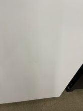 Load image into Gallery viewer, Whirlpool - 18.2 Cu. Ft. White Refrigerator - 6079
