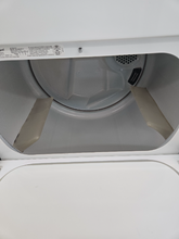 Load image into Gallery viewer, (T08818) Whirlpool Washer and Gas Dryer Set - 8818
