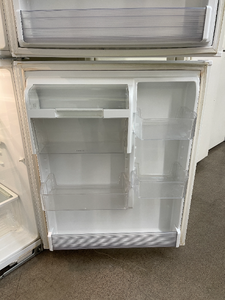 Whirlpool Refrigerator - T05619