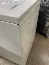 Load image into Gallery viewer, Kenmore Washer - 5852
