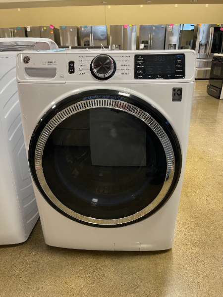 GE - 4.8 CuFt Front Load Washer - 5959