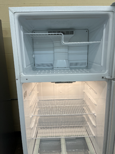 GE Refrigerator - 5370