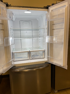 Frigidaire 17.6 cu ft French Door Refrigerator - 3976