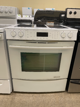 Load image into Gallery viewer, Jenn Air Downdraft Electric Stove - 6104
