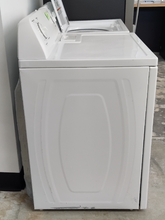 Load image into Gallery viewer, (T08564) Roper Washer and Electric Dryer Set - 8562-8563
