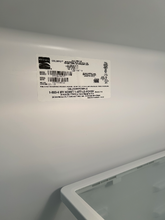 Load image into Gallery viewer, Kenmore Refrigerator - 6893
