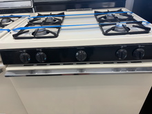 Load image into Gallery viewer, (T08737) Hotpoint Gas Stove - 8737
