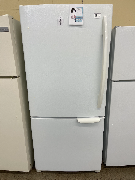 LG Bottom Freezer Refrigerator - 4071