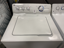 Load image into Gallery viewer, GE Washer and Electric Dryer Set - 5447 - 1070
