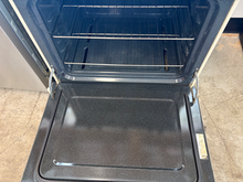 Load image into Gallery viewer, (T08736) Hotpoint Gas Stove - 8736
