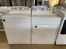 Load image into Gallery viewer, Whirlpool Washer and Gas Dryer Set - 6169 - 6141
