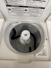 Load image into Gallery viewer, Whirlpool Washer and Gas Dryer Set - 6038 - 6042
