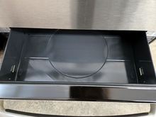 Load image into Gallery viewer, GE Stainless Gas Stove - 8225

