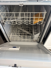 Load image into Gallery viewer, (T08833) Whirlpool Dishwasher - 8833
