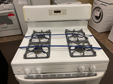 Load image into Gallery viewer, GE Gas Stove - 5367
