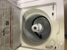 Load image into Gallery viewer, Whirlpool Washer and Gas Dryer Set - 5824 - 5822
