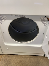 Load image into Gallery viewer, Kenmore Washer and Gas Dryer Set - 5574 - 5794
