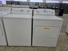Load image into Gallery viewer, Whirlpool Washer and Gas Dryer Set- 8071
