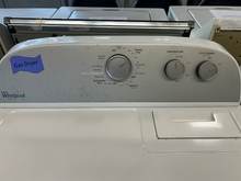 Load image into Gallery viewer, Whirlpool Washer and Gas Dryer Set - 7020 - 7021
