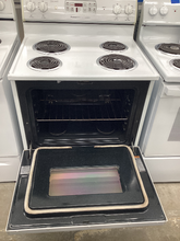 Load image into Gallery viewer, (T09045) Magic Chef Coil Electric Stove - 9045
