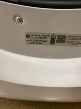 Load image into Gallery viewer, GE Front Load Washer and Electric Dryer Set - 5961 - 5972
