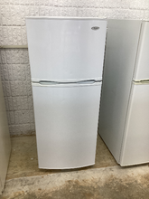 Load image into Gallery viewer, (T09041) Whirlpool Refrigerator - 9041
