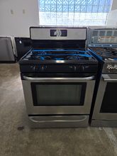 Load image into Gallery viewer, (T09023) Frigidaire Gas Stove - 9023
