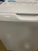 Load image into Gallery viewer, GE - 4.6 Cu. Ft. Washer - 5957
