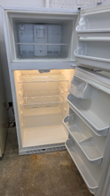 Load image into Gallery viewer, (T08483) Frigidaire Refrigerator - 8483
