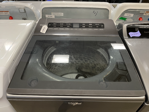 Whirlpool Washer and Gas Dryer Set - 5914 - 6110