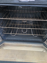 Load image into Gallery viewer, GE Electric Stove - 8207
