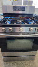 Load image into Gallery viewer, (T08460) Samsung Gas Stove - 8460
