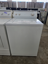 Load image into Gallery viewer, (T08817) Whirlpool Washer and Gas Dryer Set - 8497-8498
