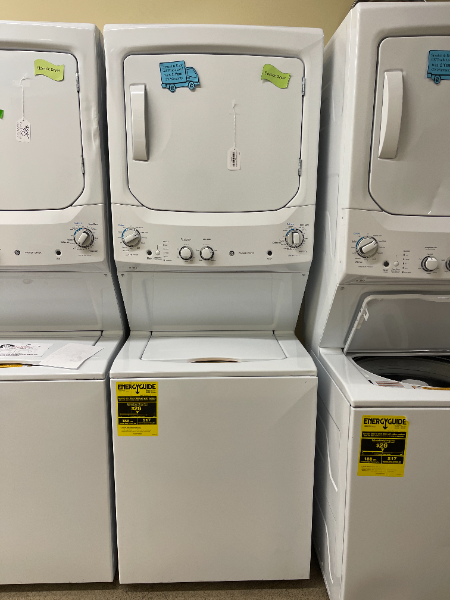 GE 3.8 cu. ft. Washer 5.9 cu. ft. Electric Dryer Set- 5976