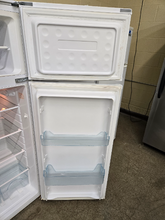 Load image into Gallery viewer, Criterion Refrigerator - 7879
