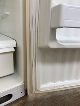 Load image into Gallery viewer, (T08659) Hotpoint Refrigerator - 8659
