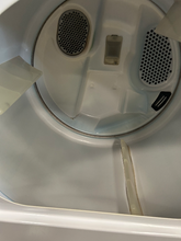 Load image into Gallery viewer, Whirlpool Washer and Gas Dryer Set - 6655 - 6634
