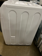 Load image into Gallery viewer, Samsung Front Load Washer - 7366
