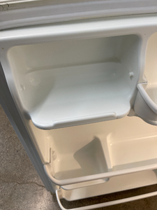 Frigidaire Refrigerator - 5768