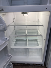 Load image into Gallery viewer, Roper Refrigerator - 5588
