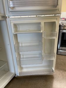 Whirlpool Refrigerator - 4164