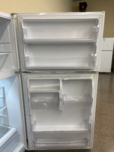 GE Refrigerator - 5617