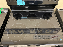 Load image into Gallery viewer, GE Stainless Black Electric Stove - 6877
