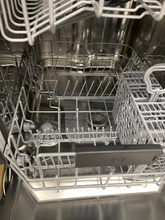 Load image into Gallery viewer, GE - 18 in. Stainless Steel Dishwasher - 5942
