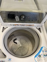 Load image into Gallery viewer, Maytag Bravo Washer - 4115
