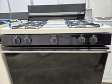 Load image into Gallery viewer, Hotpoint Gas Stove - 8192
