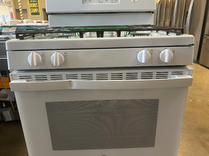 GE 4.8 cu ft White Gas Stove - 7030
