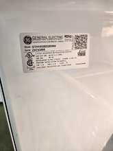 Load image into Gallery viewer, GE Refrigerator - 5814
