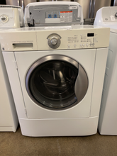 Load image into Gallery viewer, Frigidaire Front Load Washer - 5471
