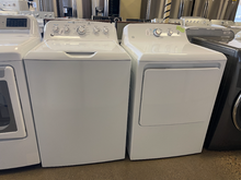 Load image into Gallery viewer, GE Washer and Electric Dryer Set - 4895 - 4833
